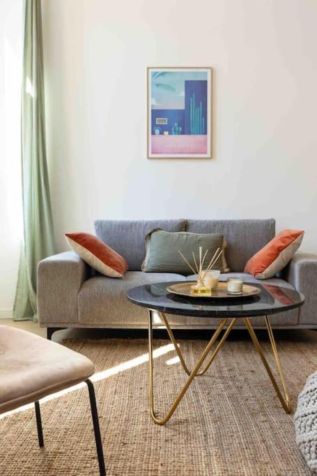 Appart Cosy A 1' Du Cours Julien Marseille Exterior photo